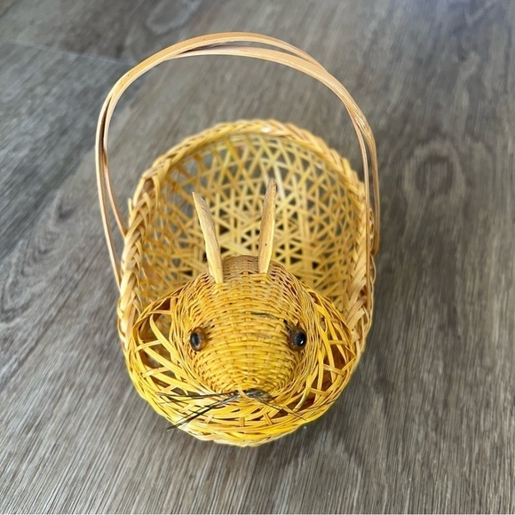 Vintage, Easter BUNNY RABBIT BASKET, GLASS EYES, WOODEN EARS, VERY CUTE! - Picture 1 of 5